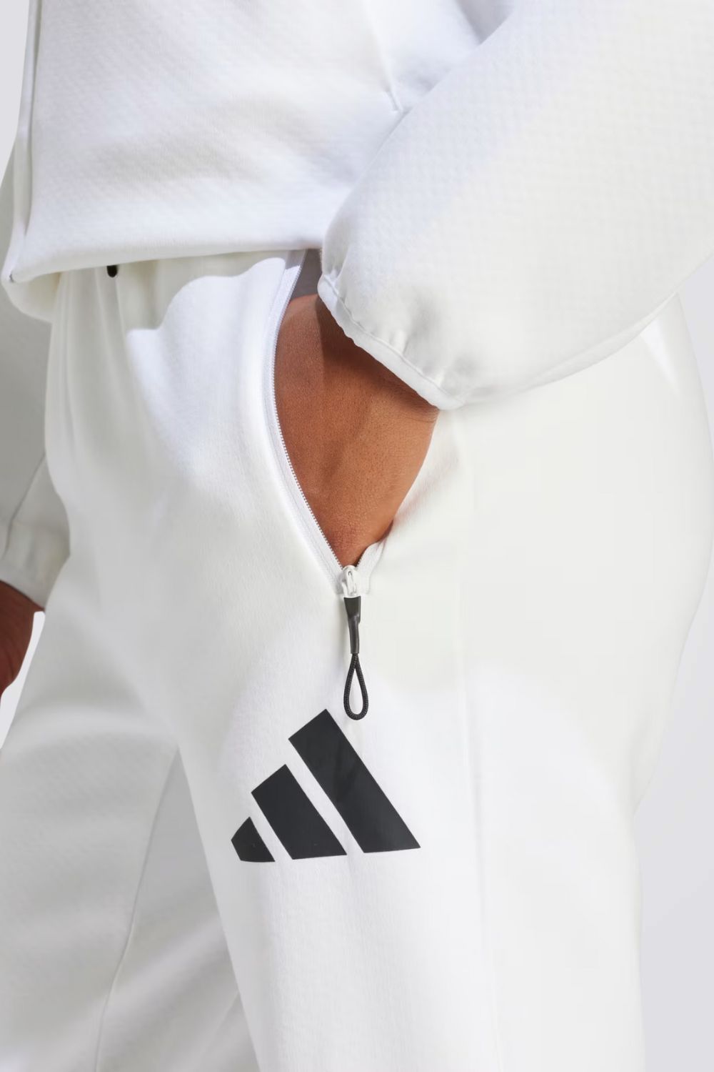 מכנסי טרנינג Z.N.E לנשים