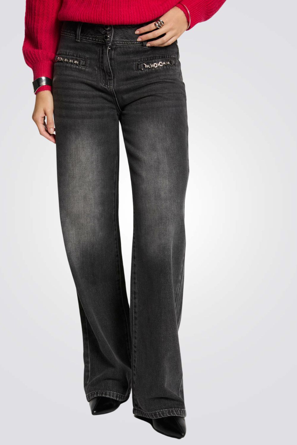 מכנסי ג'ינס רחבים בצבע אפור כהה