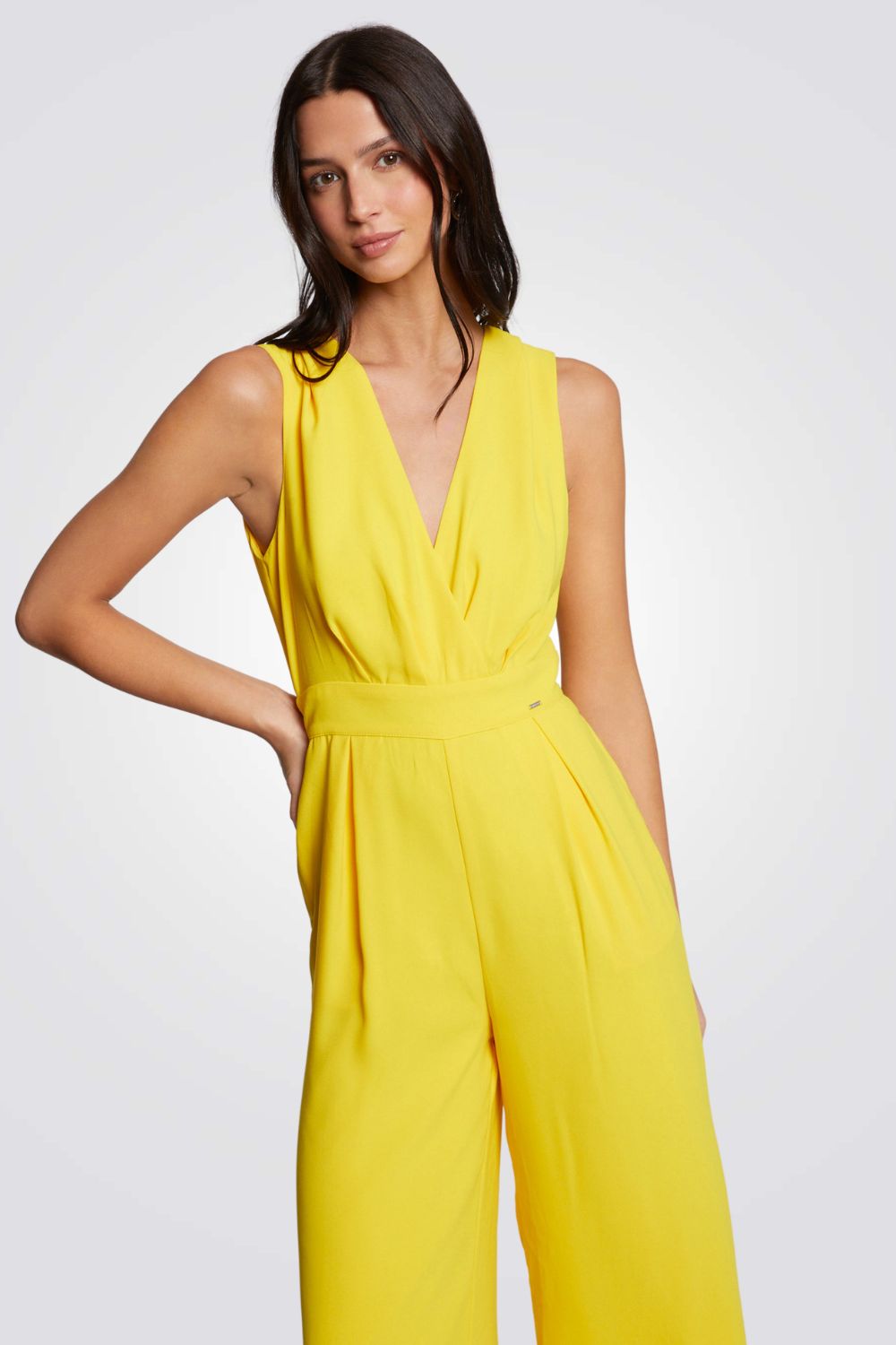 אוברול ארוך Wide Leg בצבע צהוב