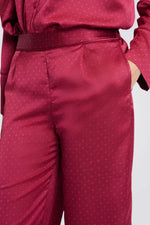 מכנסי פיג’מה סאטן עם הדפס IRREELLE לנשים | איתם