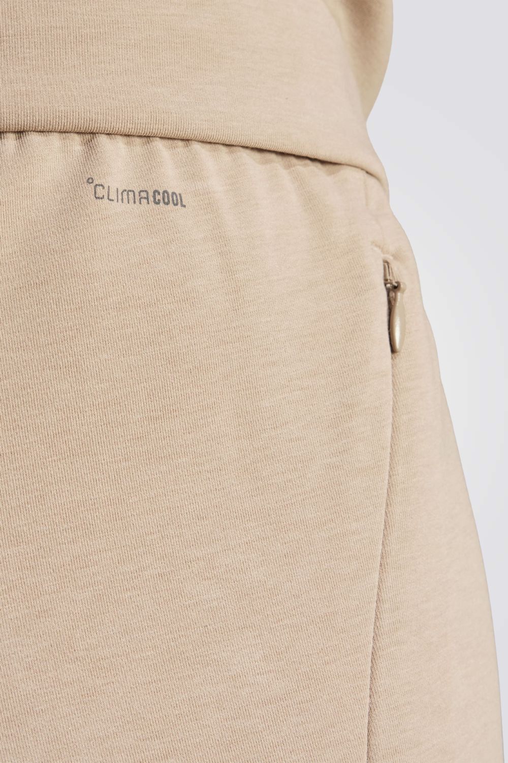 מכנסיים קצרים בצבע בז' | אדידס