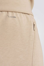מכנסיים קצרים בצבע בז' | אדידס