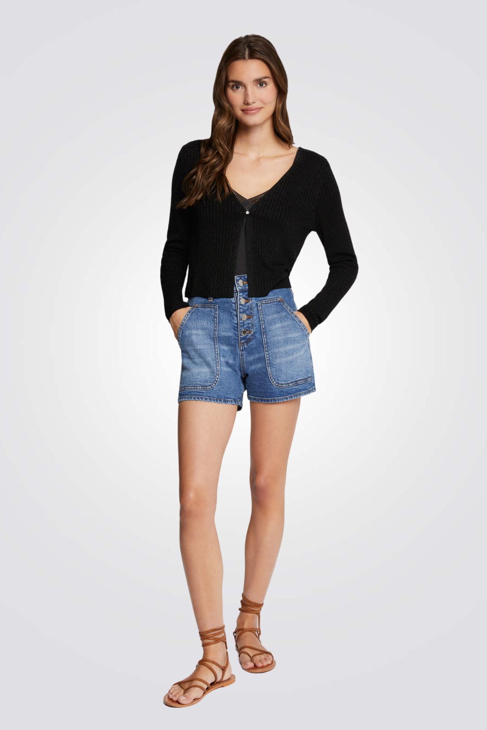 קרדיגן סגירת כפתור דיטיילס מטאלי בצבע שחור