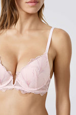 חזיית פוש-אפ בעיצוב עדין | איתם