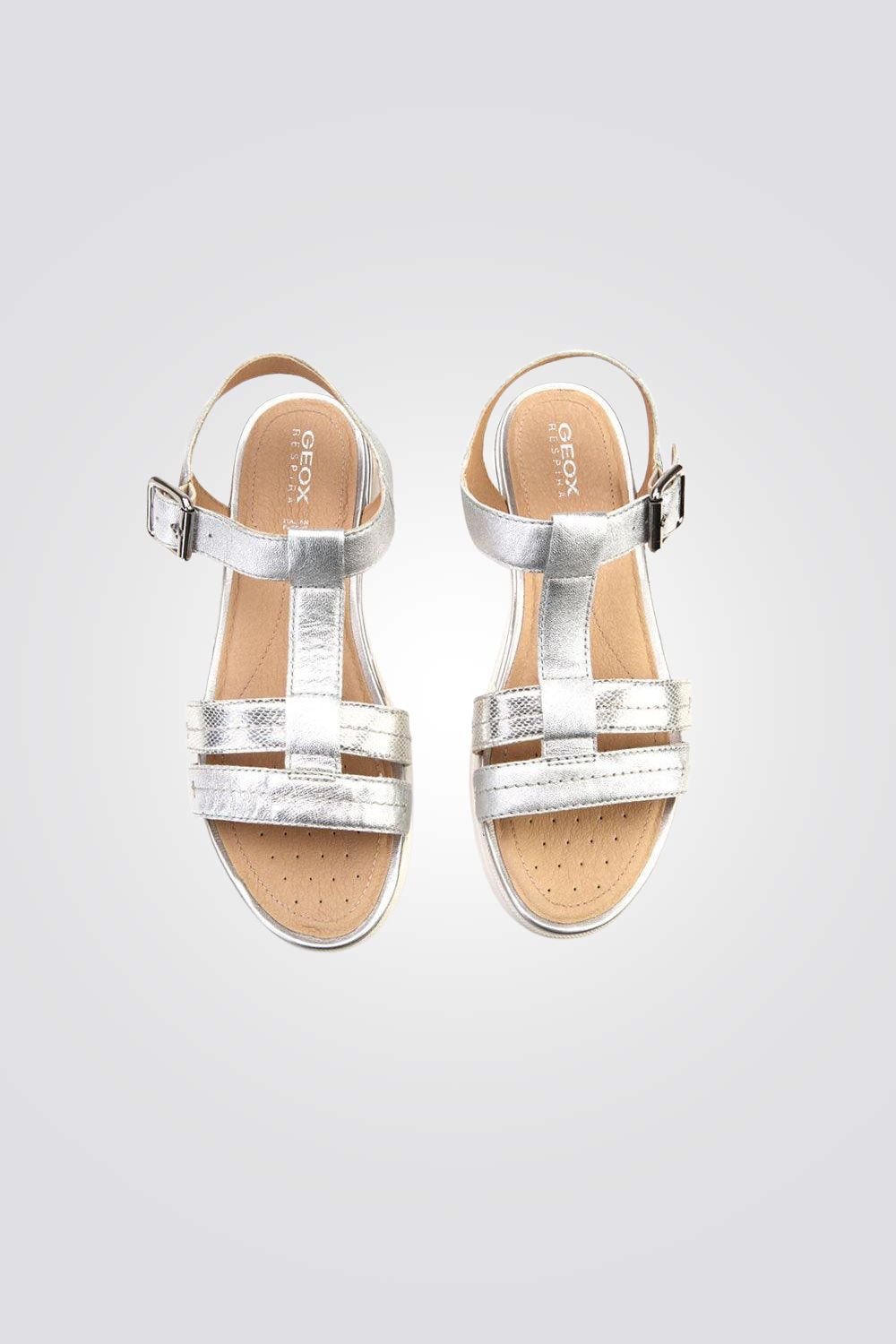 סנדלים כסופות לנשים