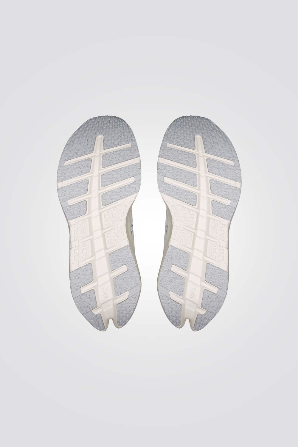 נעלי ספורט Cloudrunner 3 Wide לנשים | און 