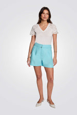 טישירט בצבע לבן עם שרוולים רקומים 