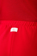 מכנסיים קצרים בעיצוב מוקפד | איתם 