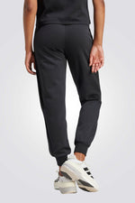 מכנסי טרנינג Z.N.E לנשים