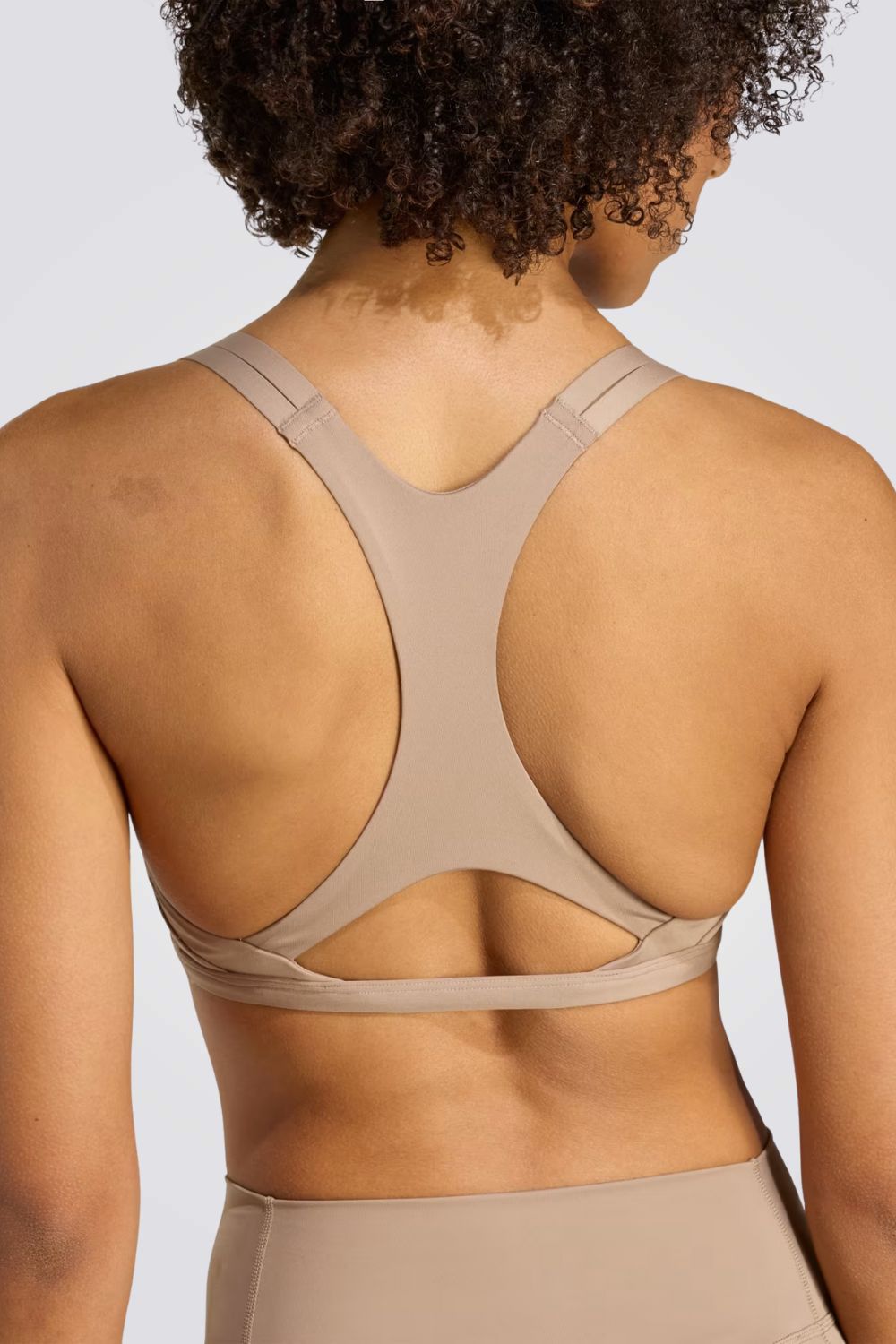 חזיית אימונים ספורטיבית לנשים