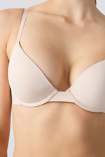 חזיית פוש-אפ עם חיתוך עמוק | איתם