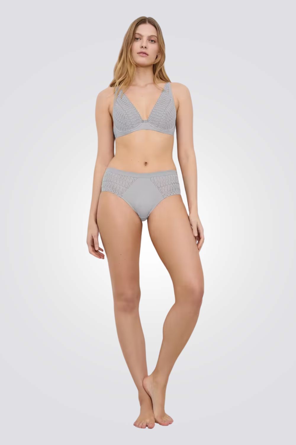 תחתוני מקסי מעוטרים תחרה | טריומף