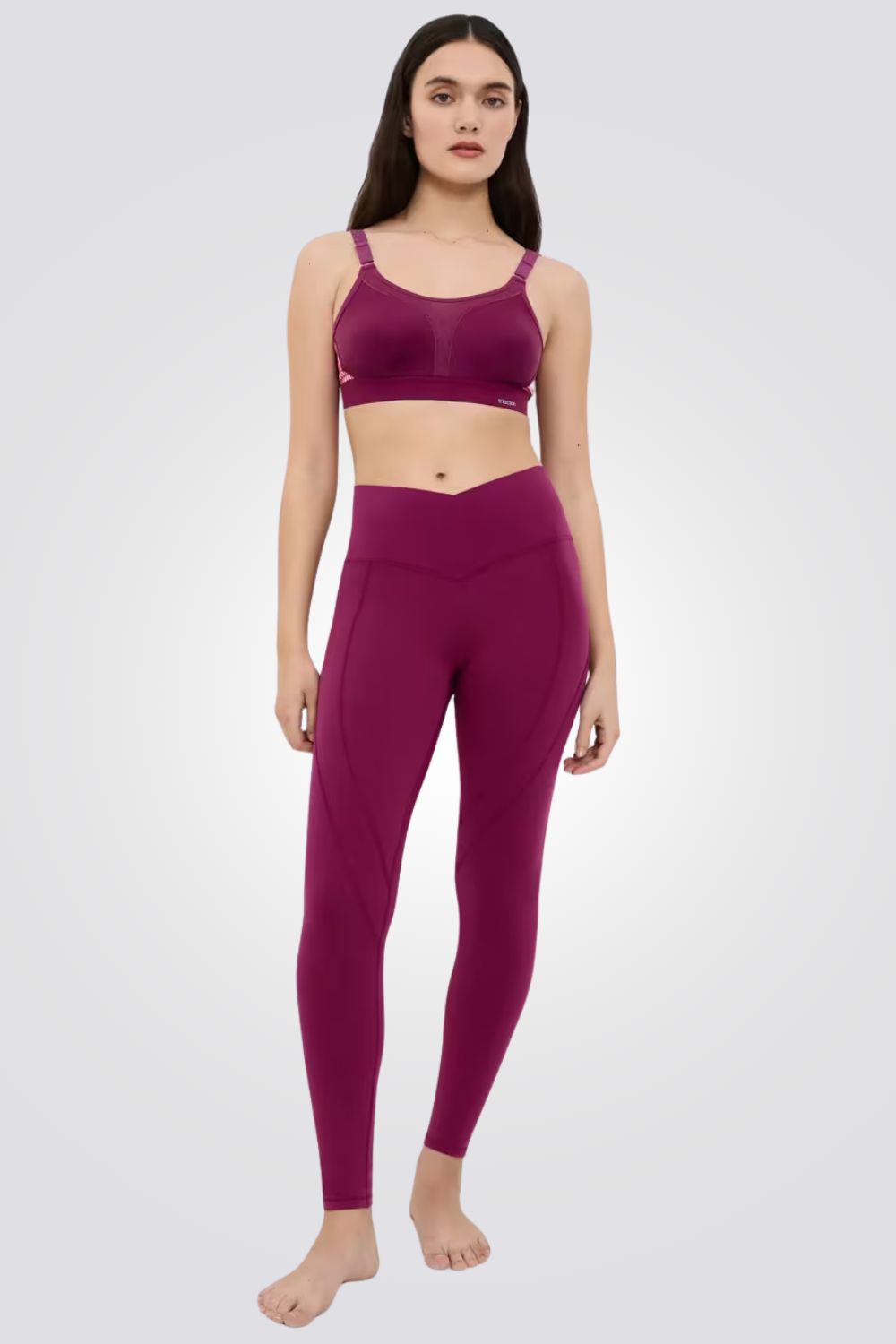 חזיית ספורט ללא קשת וללא ריפוד | טריומף