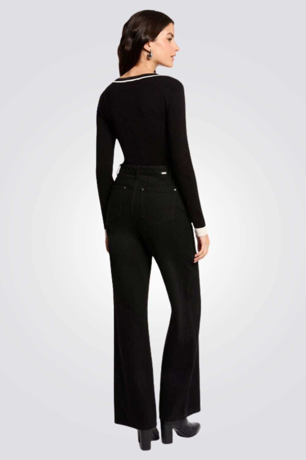 סוודר לנשים צווארון V | מורגן