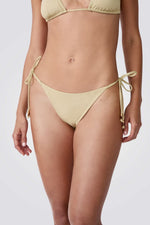 תחתון ביקיני מנצנץ עם קשירה בצדדים HELIO לנשים