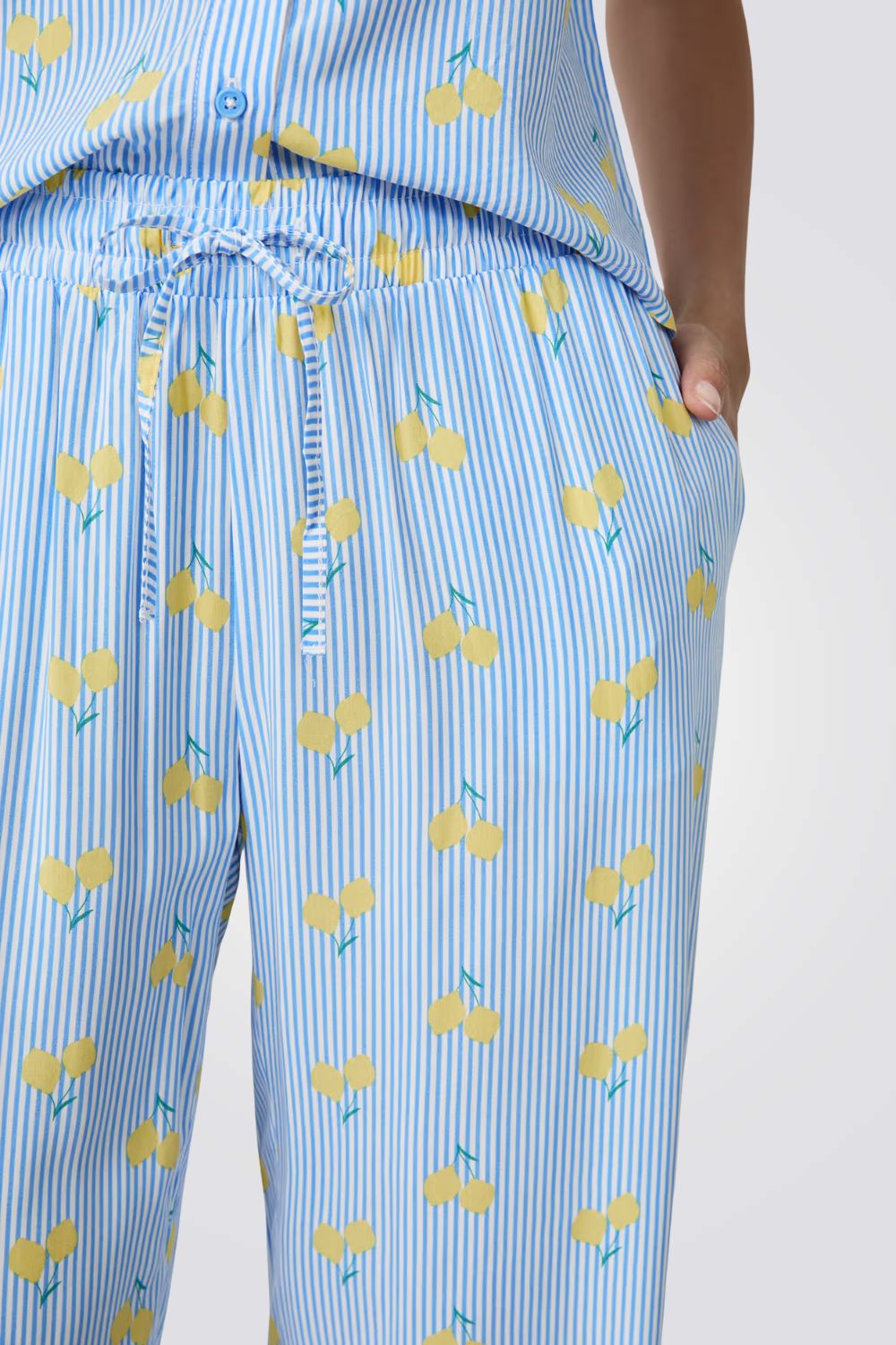 מכנסי פיג'מה עם הדפס לימונים | איתם