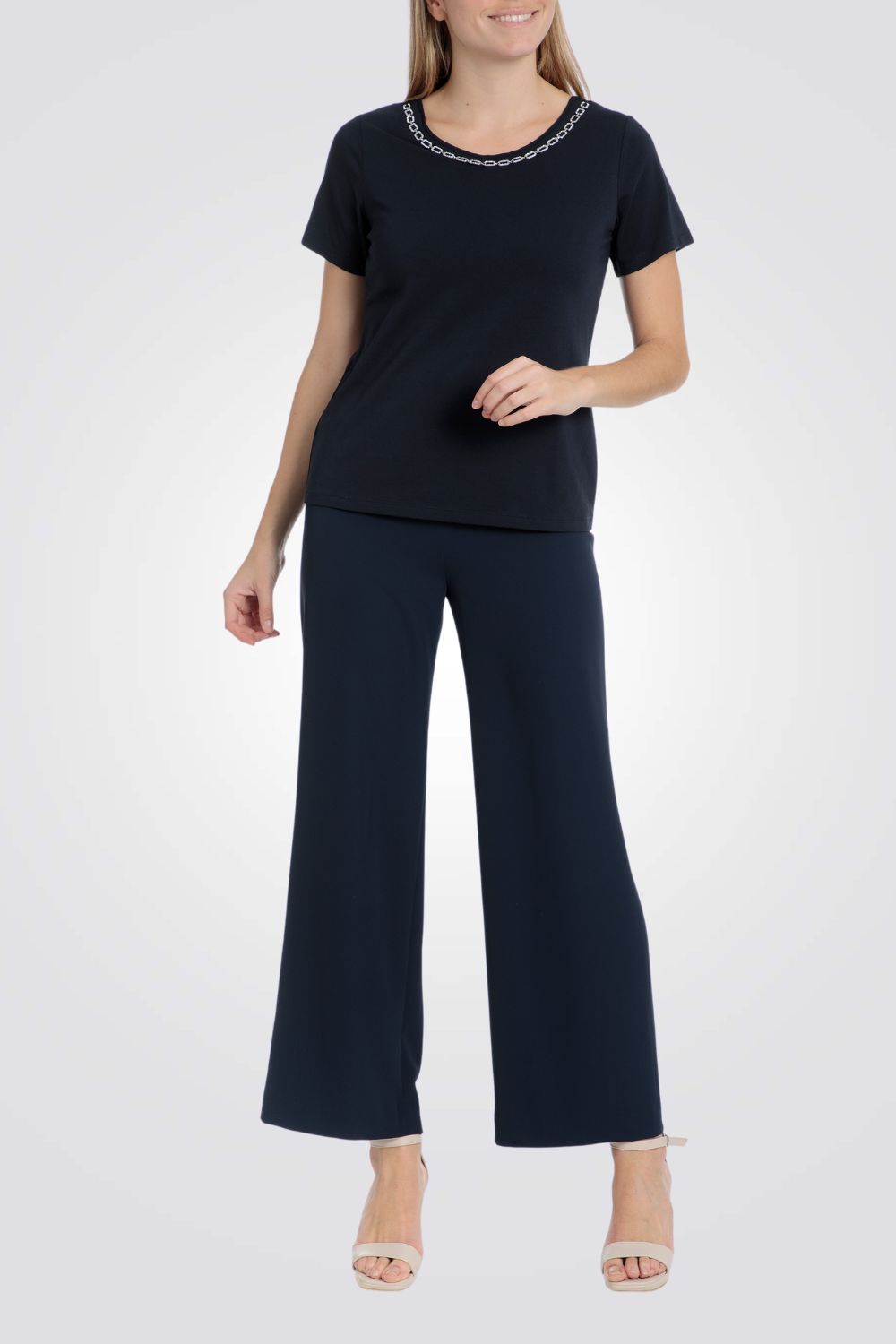 מכנסיים ארוכים מתרחבים בצבע נייבי