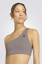 גוזיית ספורט כתף אחת לנשים | אדידס