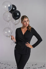 חולצת מעטפת בצבע שחור