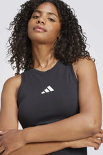 שמלת מיני בגזרה צמודה לנשים | אדידס 