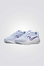 נעלי ספורט בצבע תכלת לנשים | נייקי