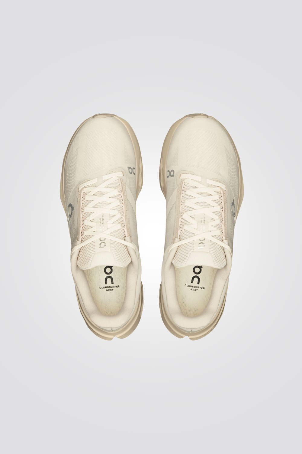 נעלי ריצה בצבע חום | און