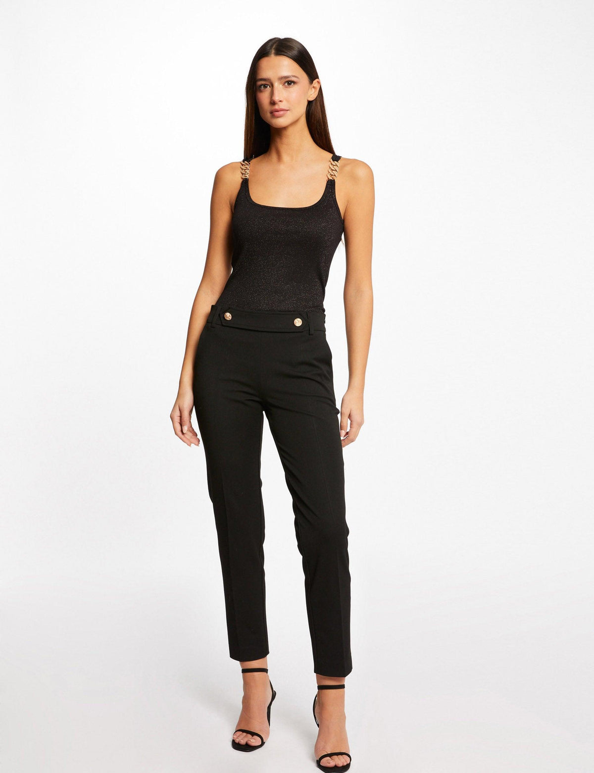 גופייה עם רצועות אבזם בצבע שחור - MASHBIR//365