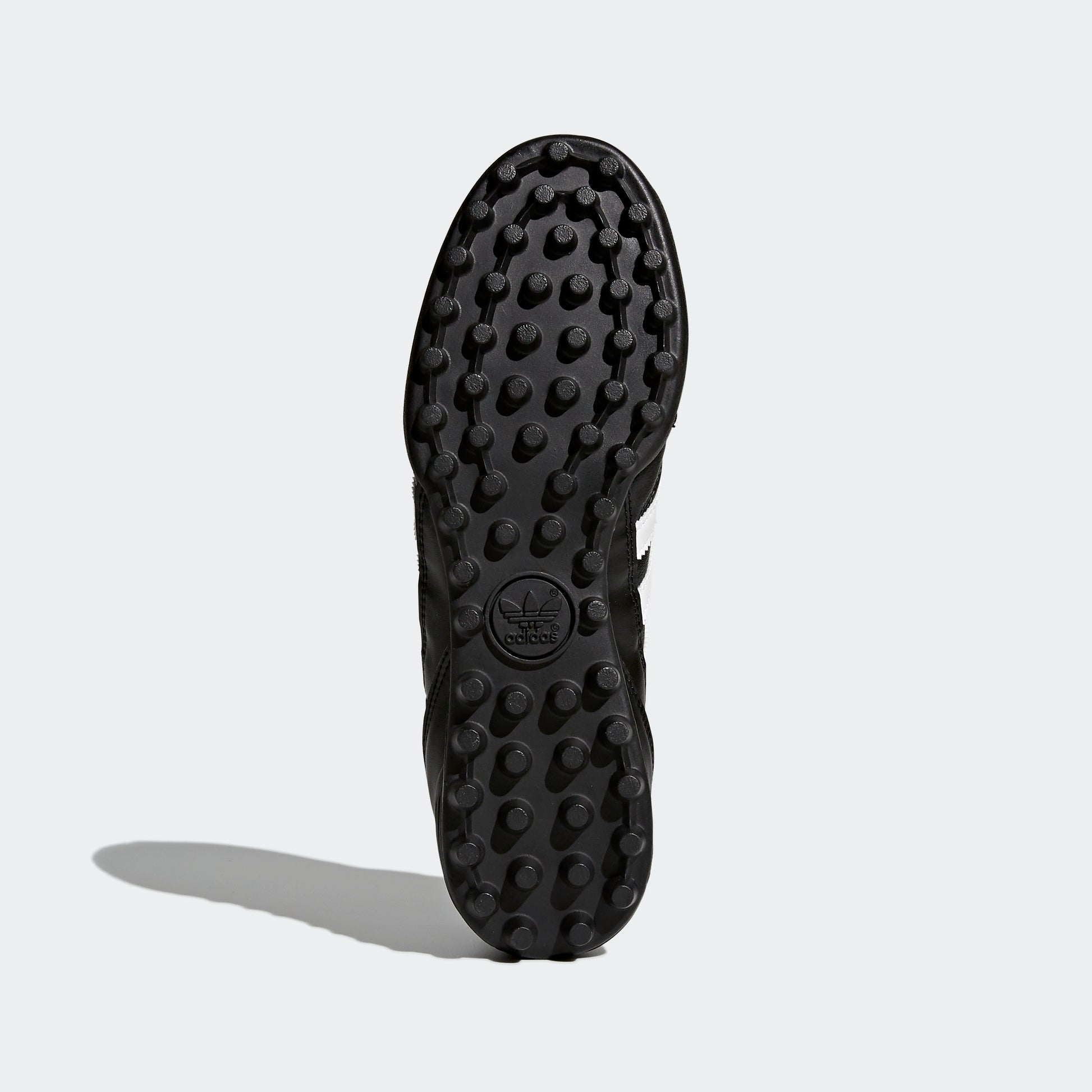 נעלי קטרגל לגברים KAISER 5 GOAL בצבע שחור לבן
