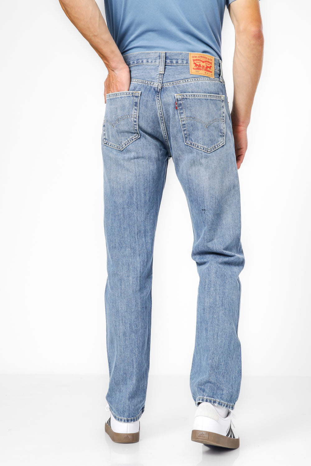 ג'ינס 505 Regular בצבע כחול בהיר