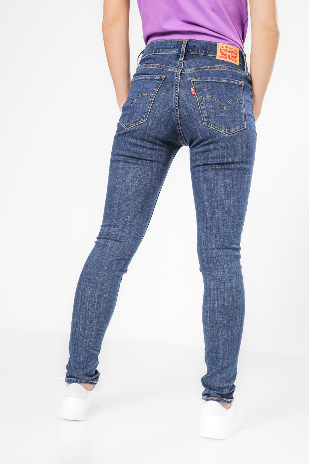 ג'ינס לנשים 311 SHAPING SKINNY בצבע כחול