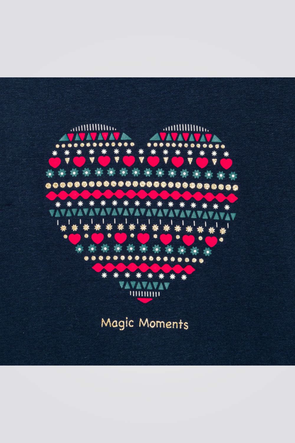 סווטשירט לילדות בצבע נייבי עם לב צבעוני