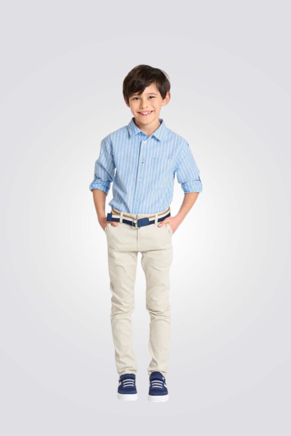 חולצת מכופתרת לילדים בצבע תכלת