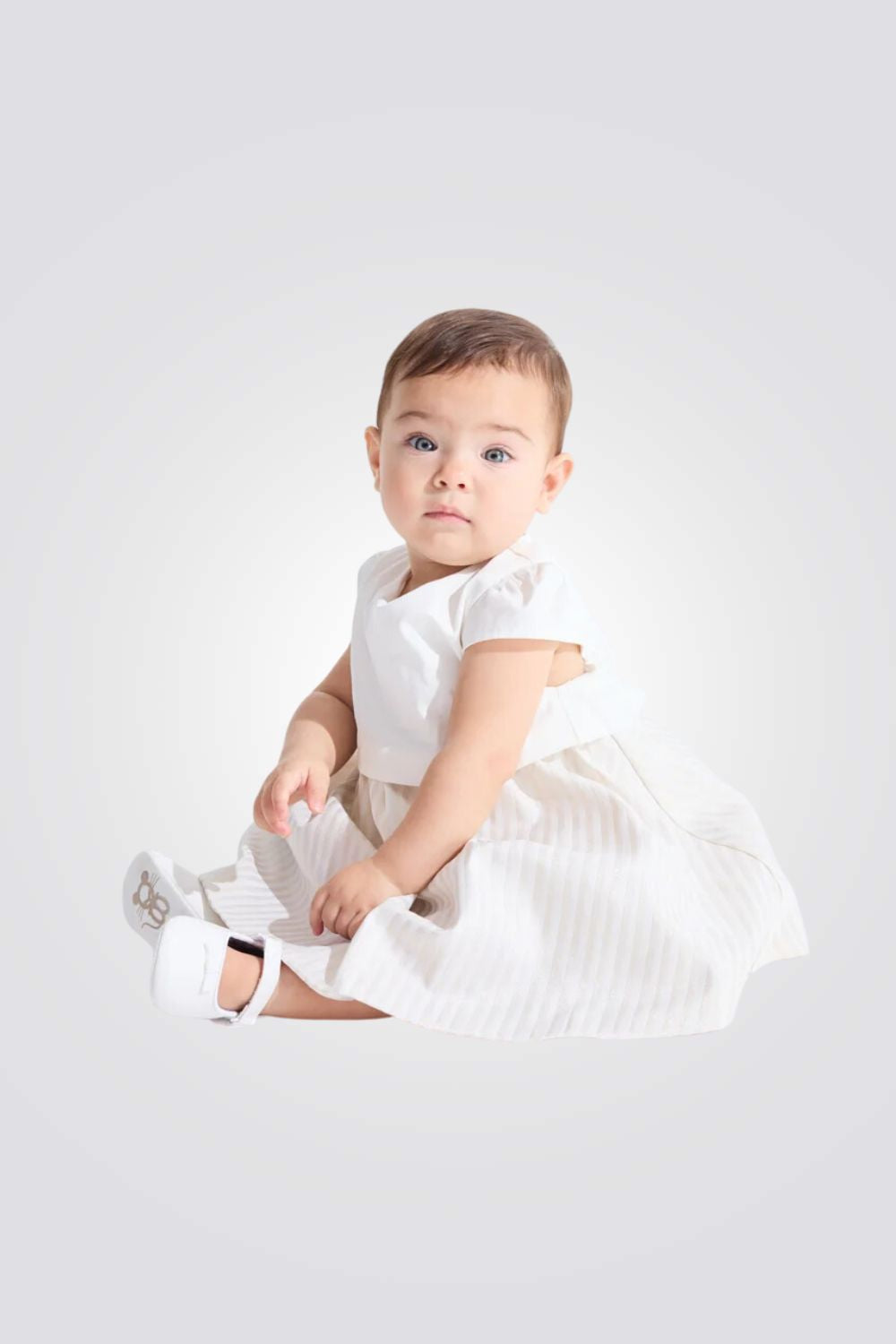 שמלה לתינוקות בצבע לבן וזהב