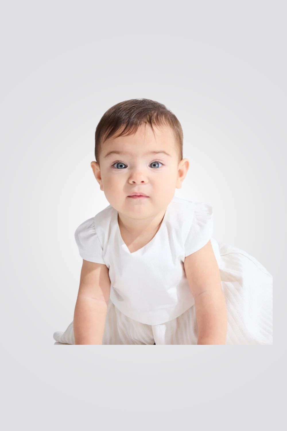 שמלה לתינוקות בצבע לבן וזהב