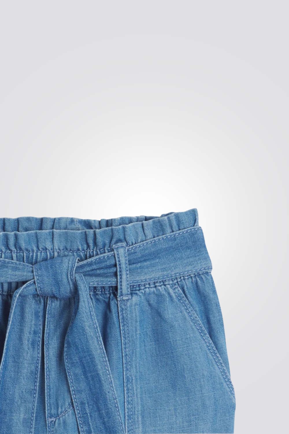 מכנסי ג'ינס לילדות עם חגורה