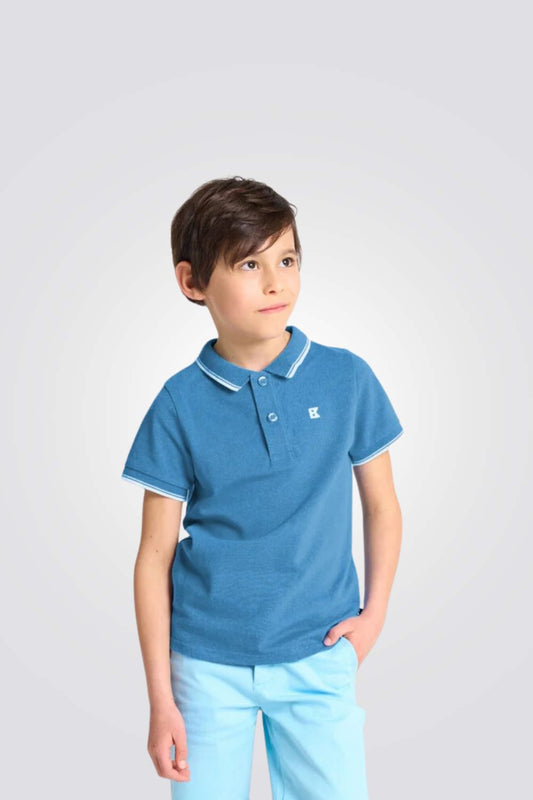 חולצת פולו לילדים בצבע כחול