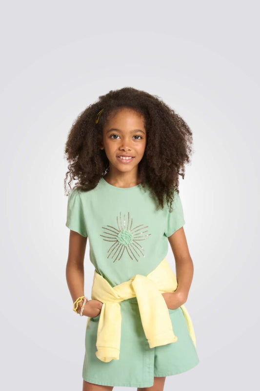 טישירט לילדות בצבע ירוק עם עיטור פאייטים
