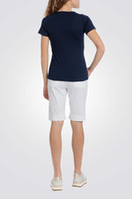 טישירט עם עיטורים בצווארון בצבע נייבי