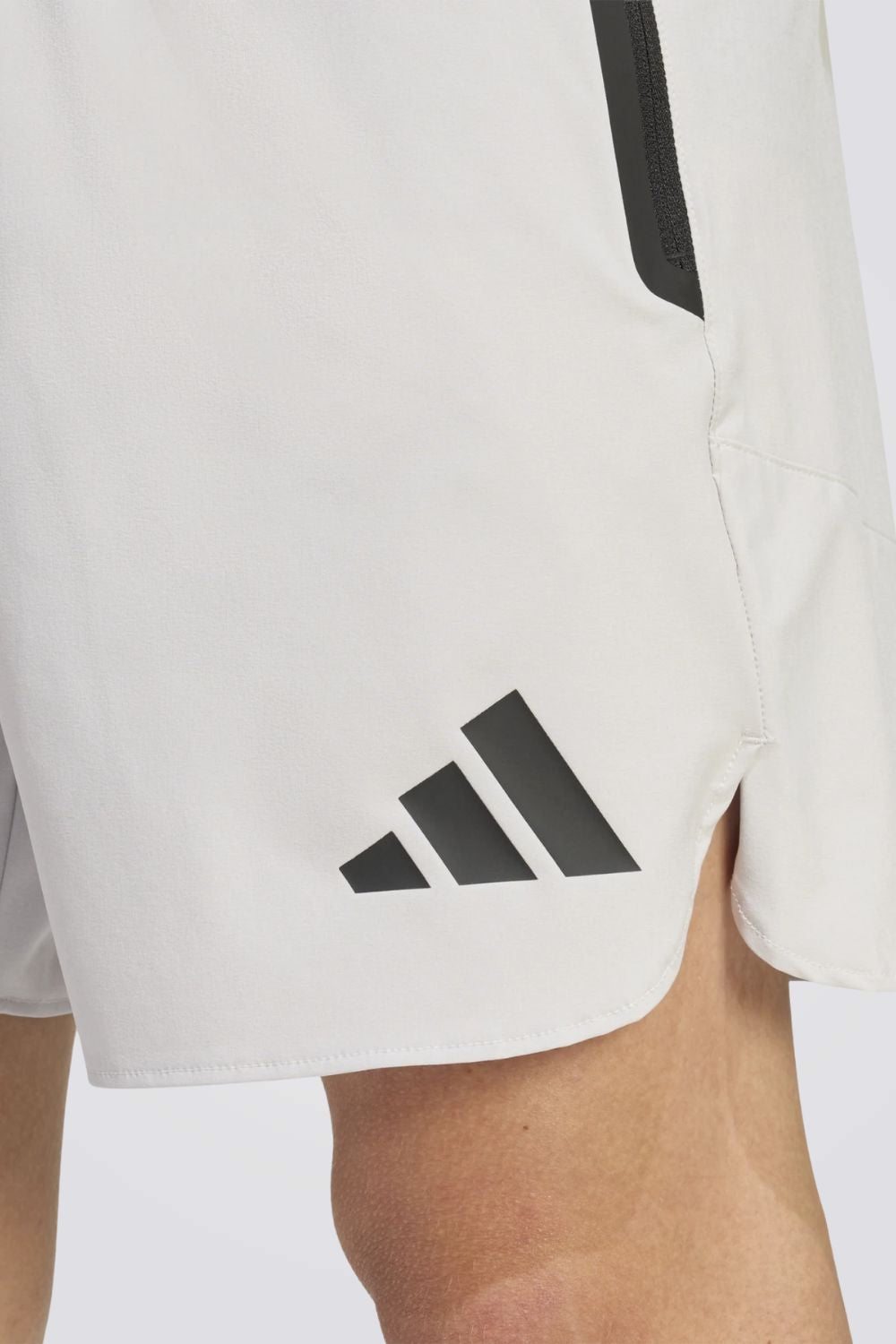 מכנסיים קצרים The Tiro Travel Woven לגברים | אדידס