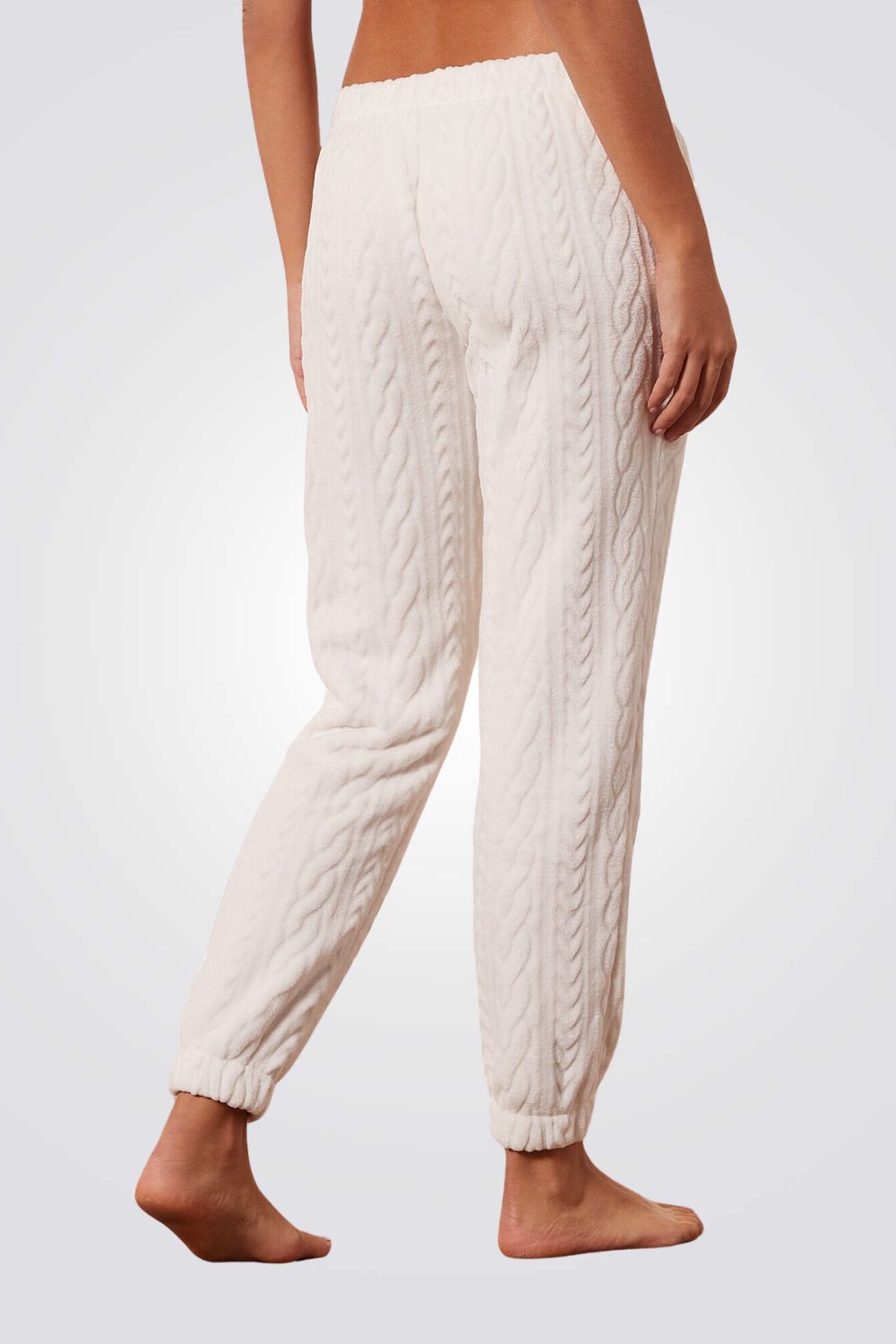 מכנסי פיג'מה צמות CLORIE בצבע אופוויט