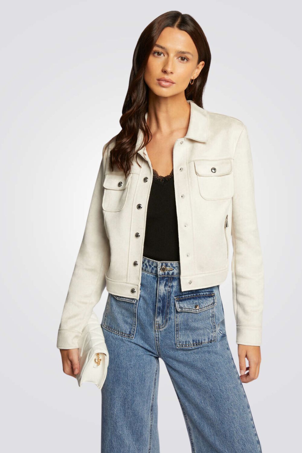 ג'קט קצר דמוי זמש בצבע שמנת