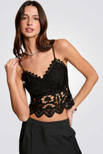 גופיית תחרה קרופ