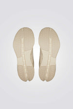 נעלי ריצה בצבע חום | און