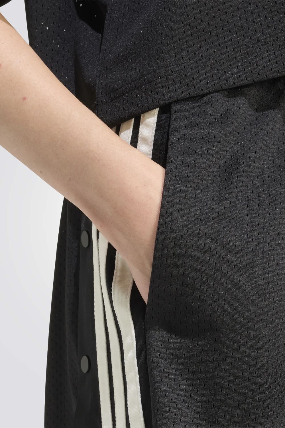 מכנסי רשת קצרים לנשים | אדידס