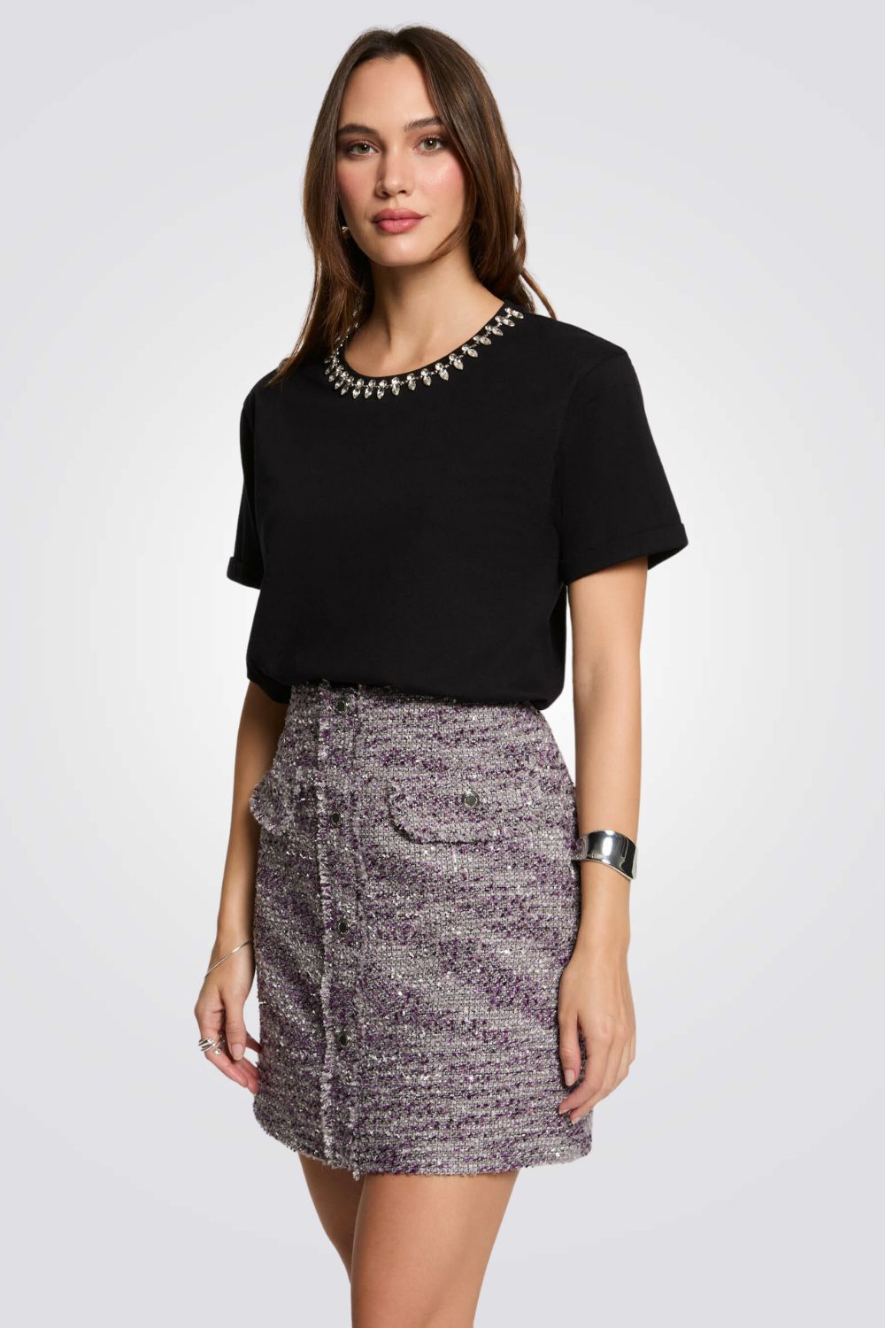 טישירט אוברסייז עיטור תכשיט בצבע שחור