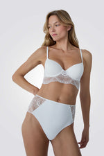 חזיית ריפוד קל PURE INFINI NO4 לנשים