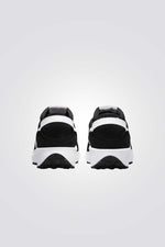 נעלי סניקרס בעיצוב רטרו מודרני | נייקי