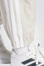 מכנסי טרנינג  Train Essentials 3-Stripes לנשים