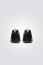 נעלי סניקרס בעיצוב אייקוני | נייקי