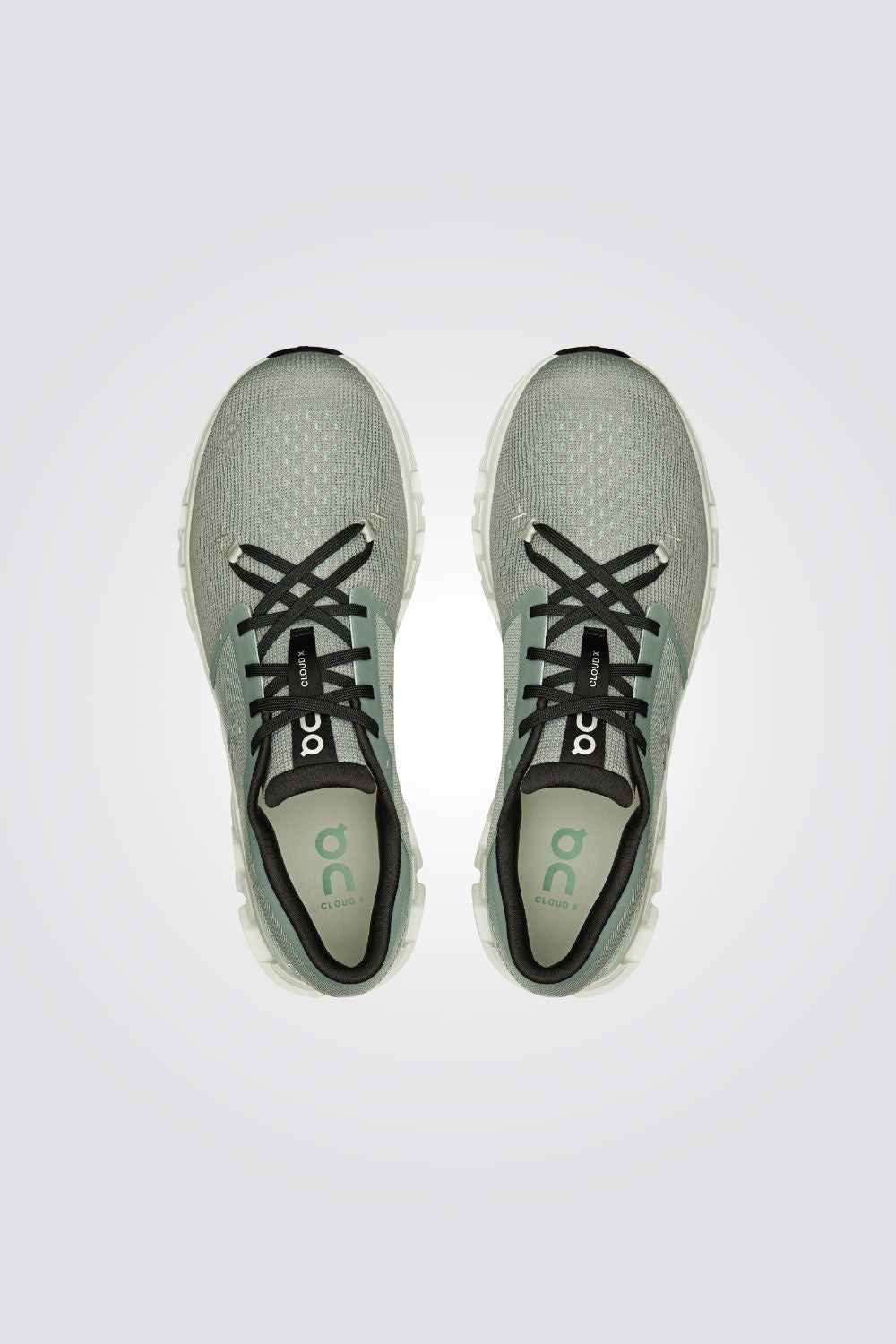 נעלי ספורט Cloud X 4 לגברים | און 